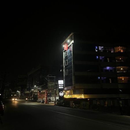 Tower 21 Regency Hotel Kochi Zewnętrze zdjęcie
